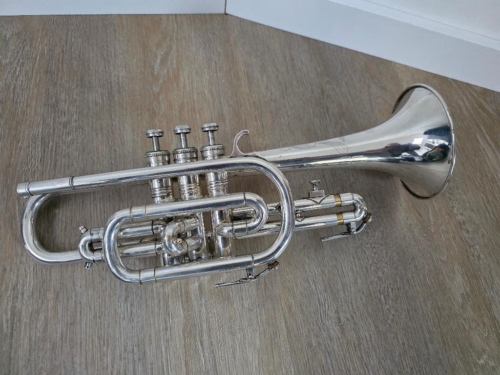 Cornet Hüttl, Ophalen of Verzenden, Gebruikt, Koperblazer, Met koffer of draagtas