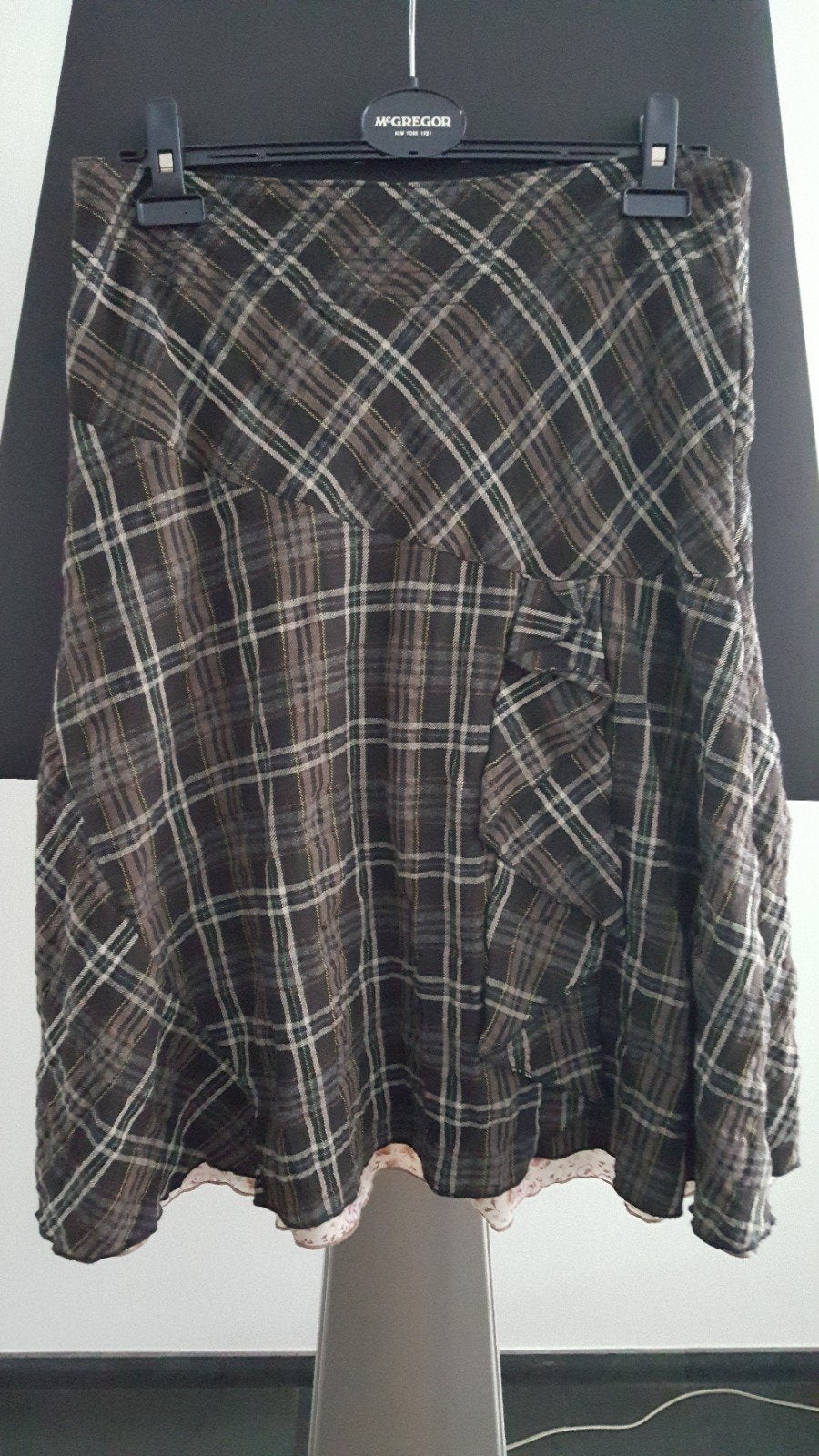 McGregor rok geblokt met een zijden bloemetjes voering mt38, Kleding | Dames, Rokken, Ophalen of Verzenden, Zo goed als nieuw