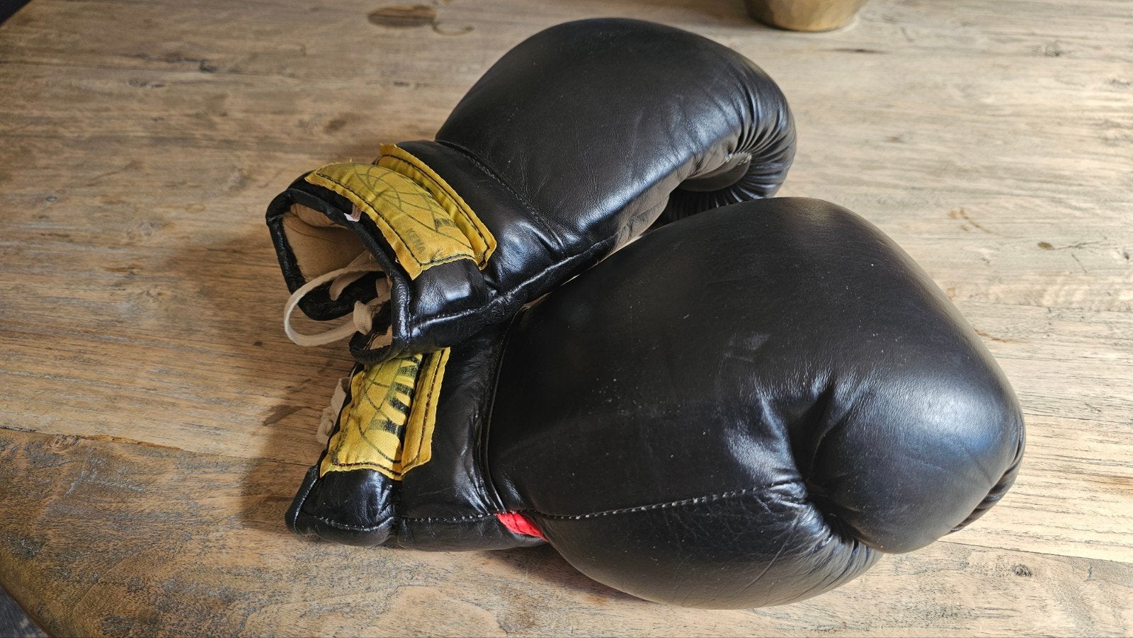 Windy bokshandschoenen - Zwart, Gebruikt, Ophalen of Verzenden, Gebruikt, Bokshandschoenen