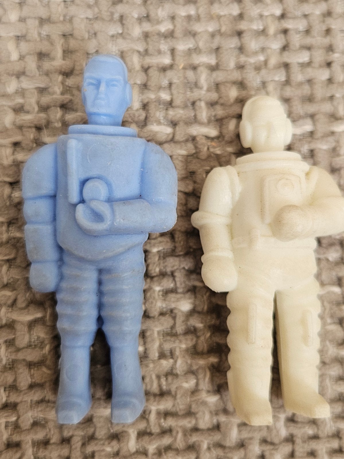 Astronaut vintage poppetjes Blauw en Wit, Ophalen of Verzenden, Gebruikt
