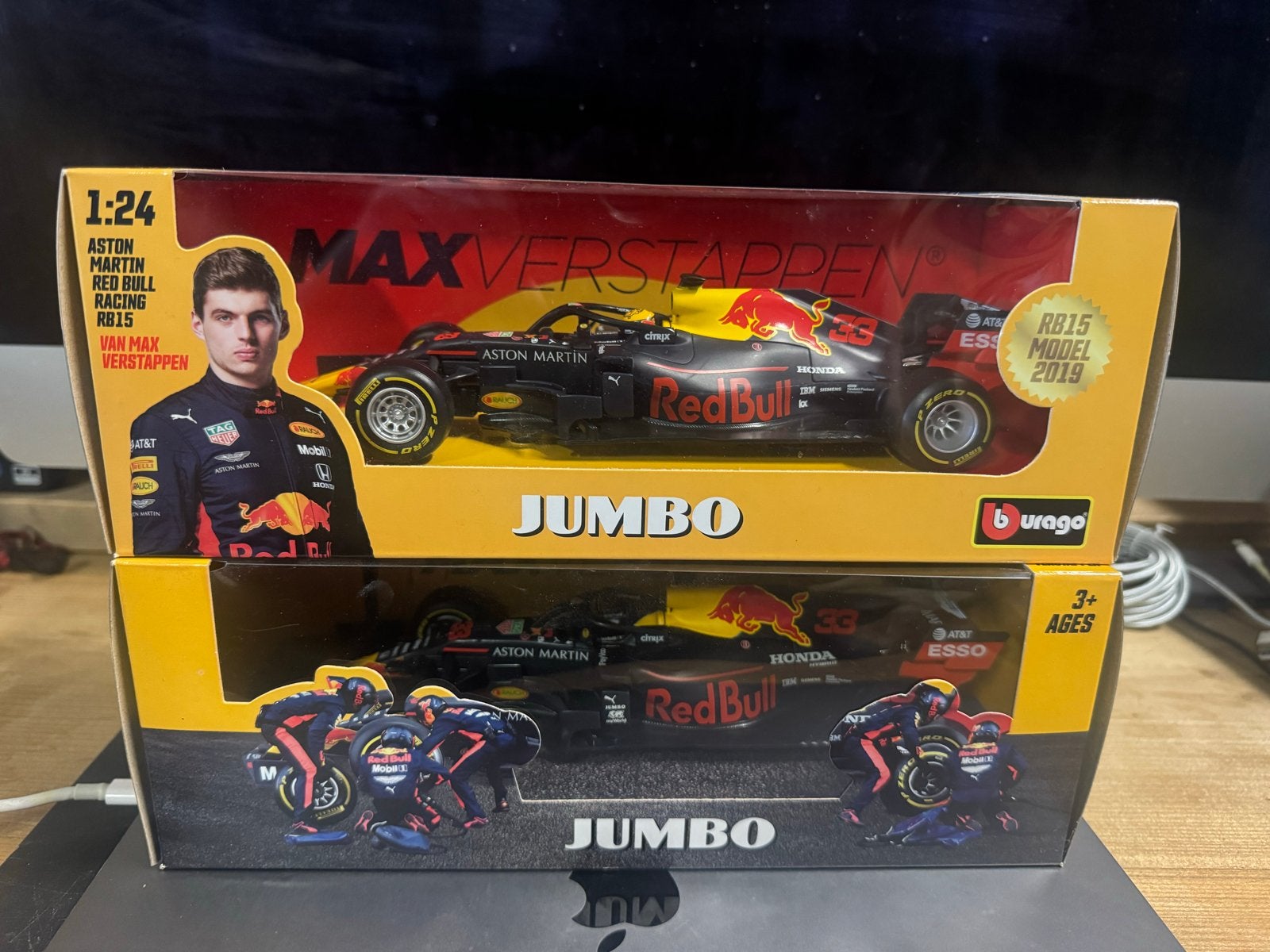 2x Max Verstappen Jumbo Bburago 1:24 RB15 & RB16 Collector’s, Verzenden, Nieuw