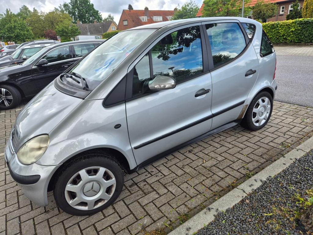 Mercedes-Benz Mercedes 2004 Grijs LPG APK juli 2027, Auto's, 40 €/maand, 400 kg, Trekhaak, Te koop