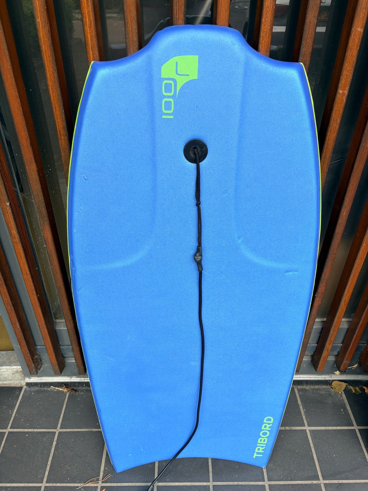 Bodyboard Tribord 100 en 500 met koord, Ophalen of Verzenden, Gebruikt, Overige typen, Met koord