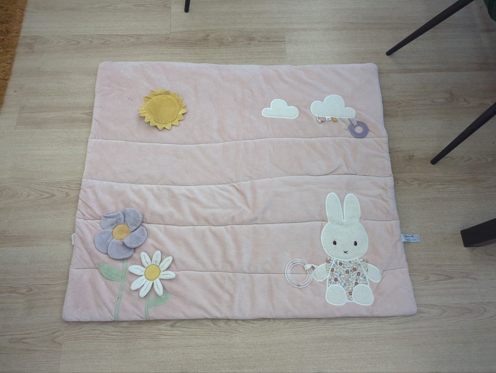 Roze speelkleed met Nijntje en bloemen, Ophalen of Verzenden, Gebruikt, Speelkleed