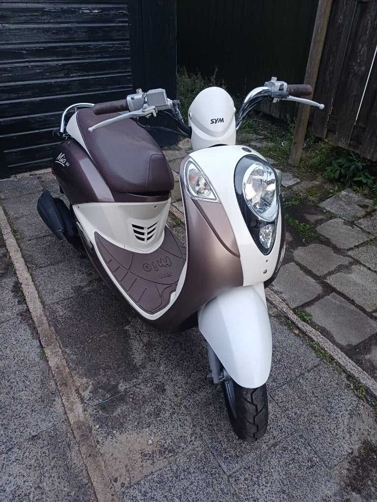 Nette Sym Mio 11000 km., Gebruikt, Maximaal 45 km/u, Benzine, 50 cc