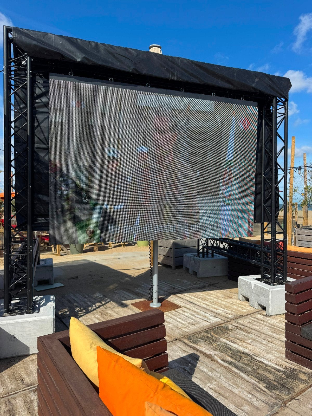 LED Scherm 3.9 Outdoor 3x2m compleet met case en Novastar, Ophalen, Gebruikt, LED, Ultra HD (4K)