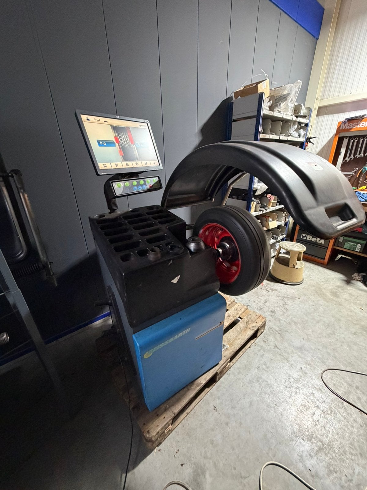 Beissbarth Balanceer machine gebruikt dubbele inleesarm rem, Auto diversen, Ophalen of Verzenden, Mduinkerken@jaritechniek.nl