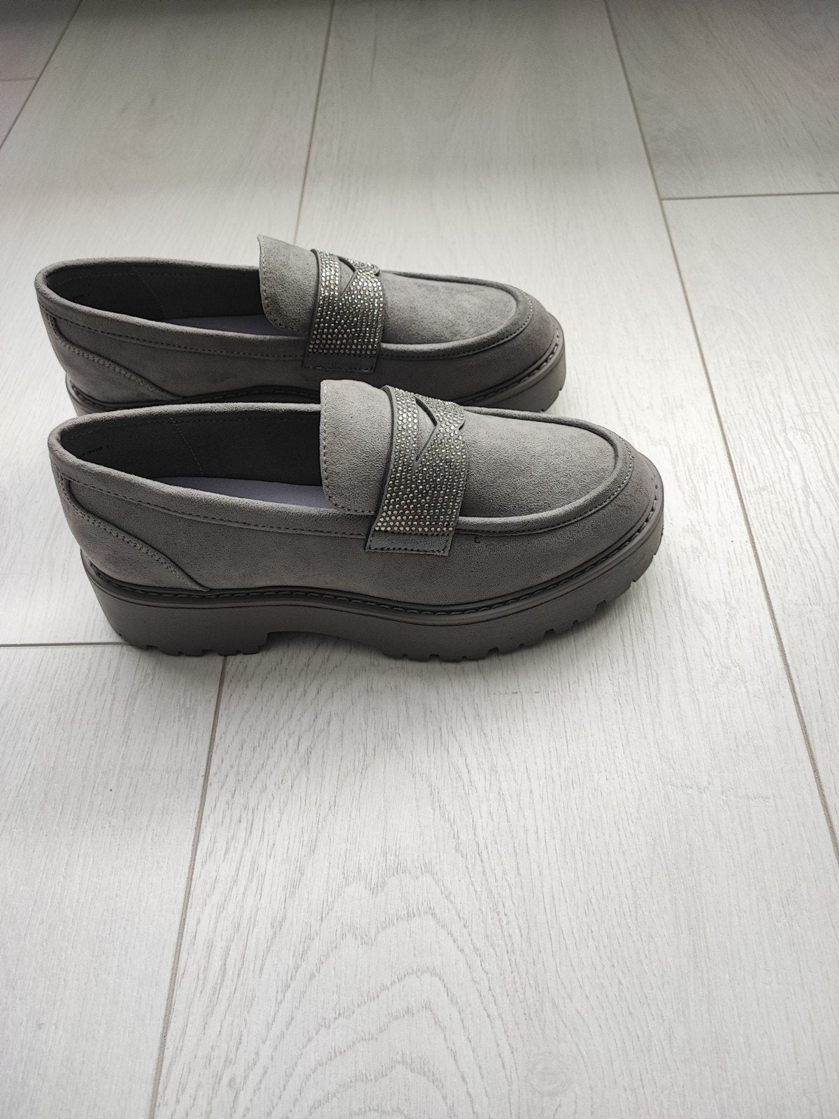 Donkergrijze fluwelen schoenen met dikke zool, Ophalen of Verzenden