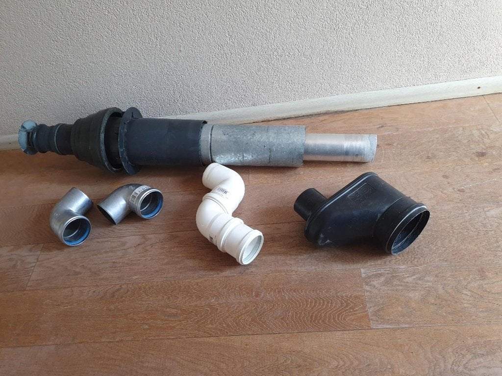 Rookgasafvoer 80/125 mm + 2x Alu-Fix 80 mm + 2x Ubbink 80 mm, Doe-het-zelf en Verbouw, Buizen en Afvoer, Ophalen, Afvoer, Gebruikt