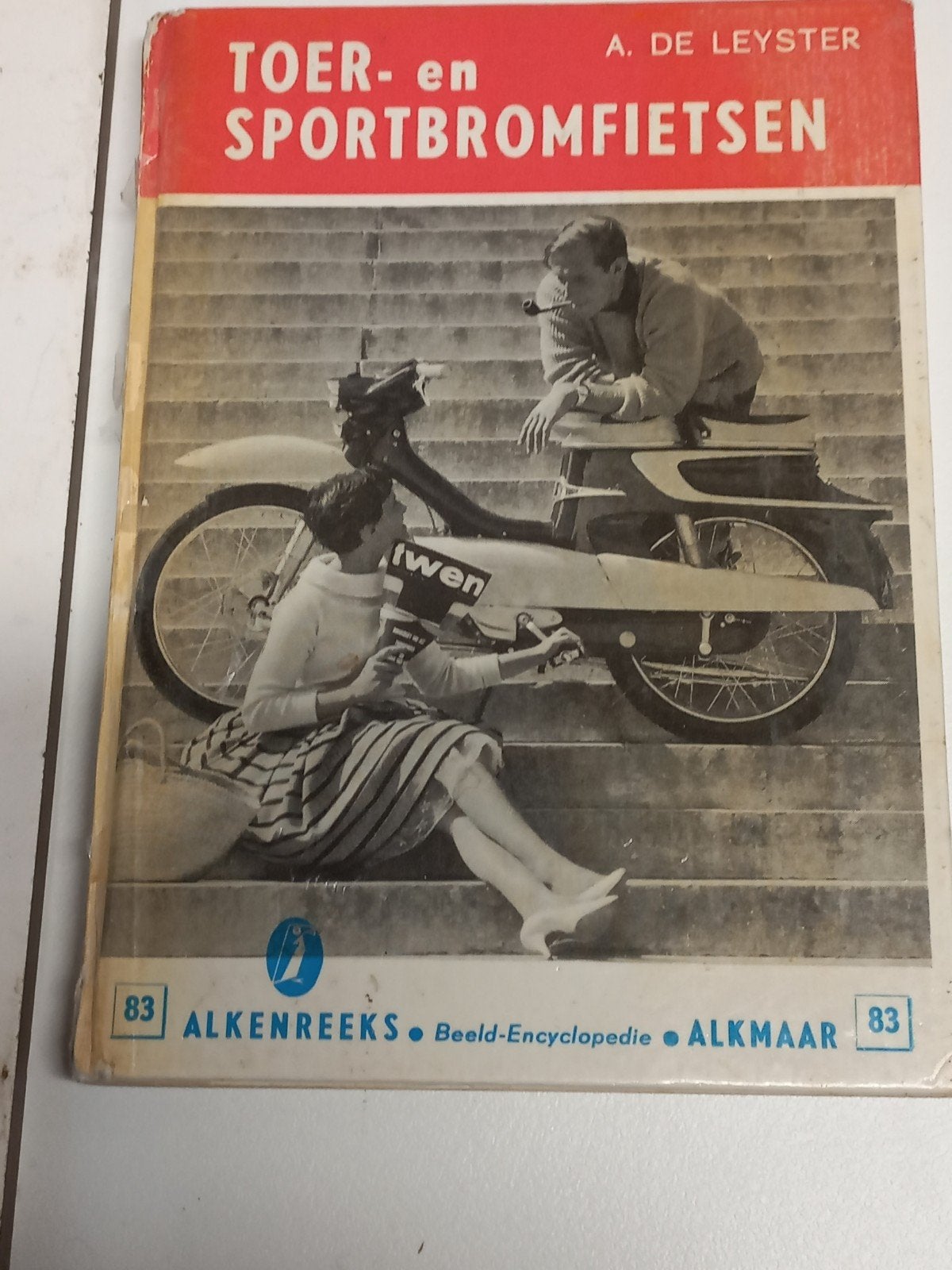 Toer- en Sportbromfietsen - A. de Leyster (1960s), Ophalen of Verzenden, Gelezen, A. de Leyster