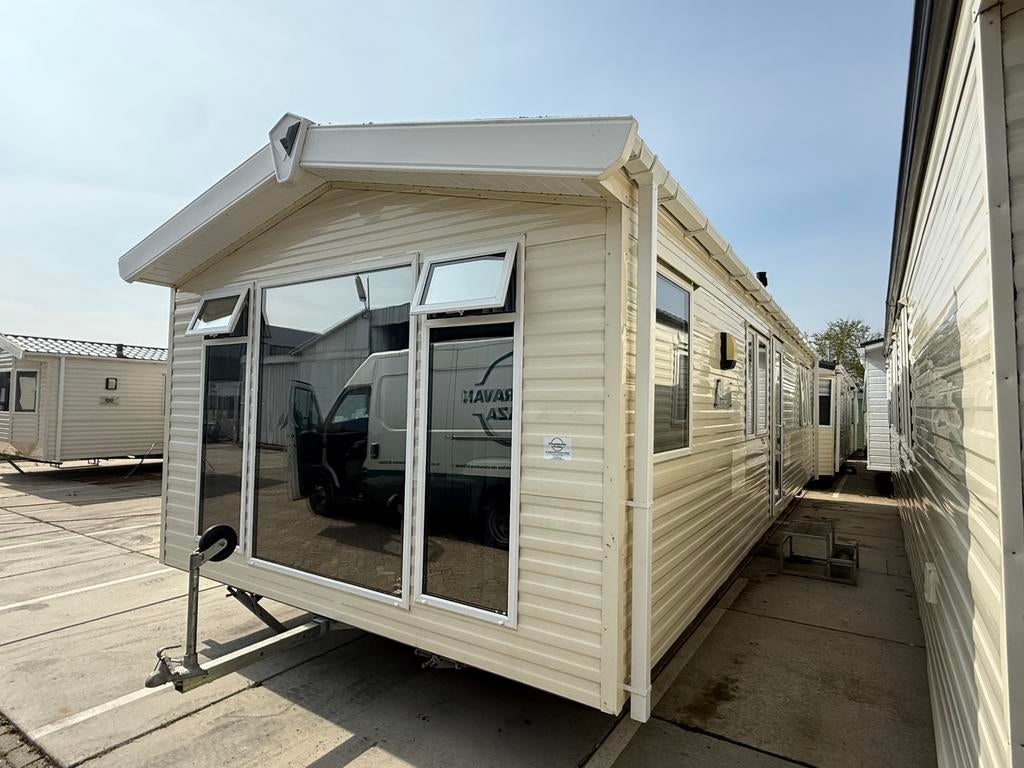 Willerby Avonmore 370 x 10 m /2slk/ DUBBELGLAS/CV +Gebracht, Caravans en Kamperen, Tot en met 4