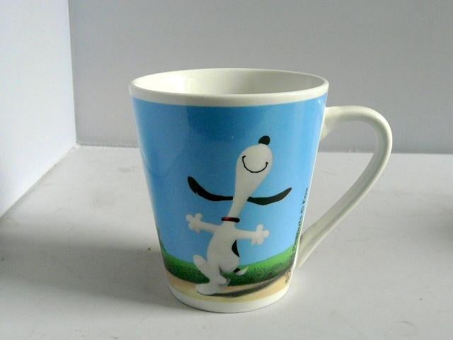 Snoopy bekers 4 stuks - verschillende bekers, Ophalen of Verzenden, Snoopy, Zo goed als nieuw, Beeldje of Figuurtje