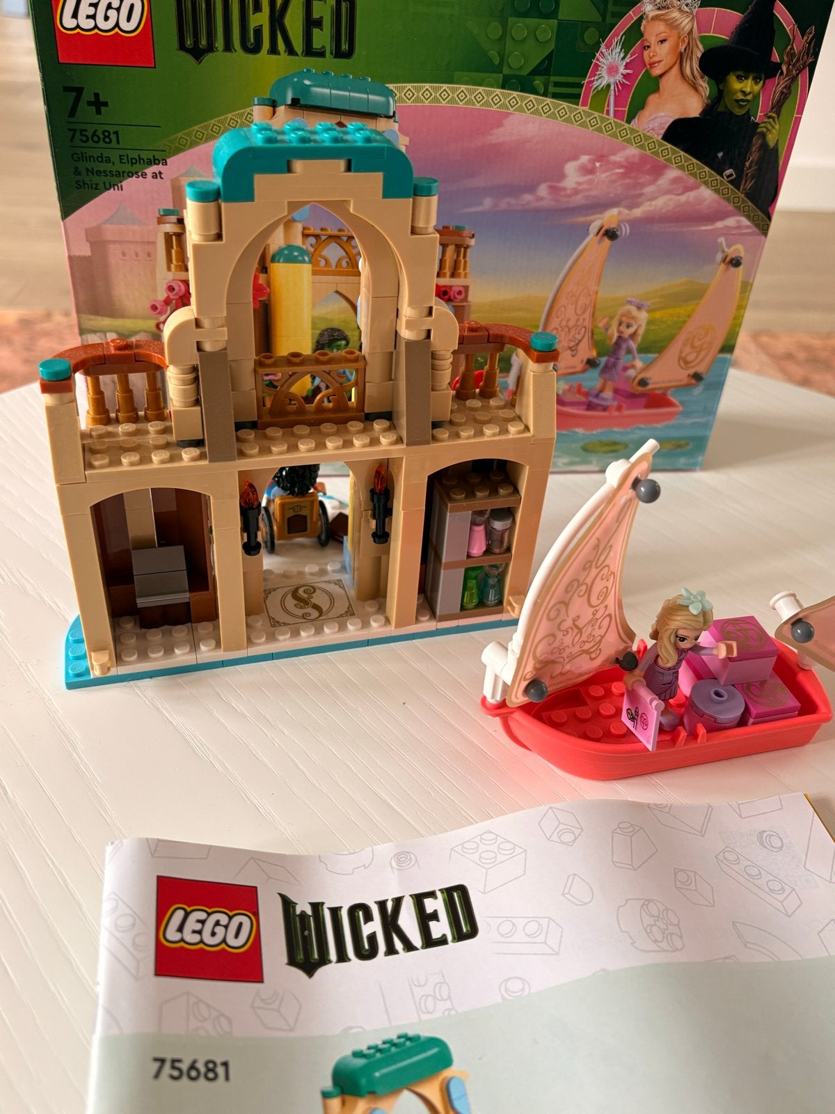 Lego Wicked 75681 Glinda, Elphaba & Nessarose compleet, Overige thema's, Lego, Ophalen of Verzenden, Zo goed als nieuw