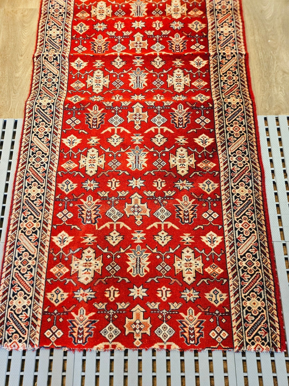 Perzische Loper. Prachtige kleuren en patronen! Weg = Weg!, Perzisch, 200 cm of meer, Zo goed als nieuw, Rechthoekig