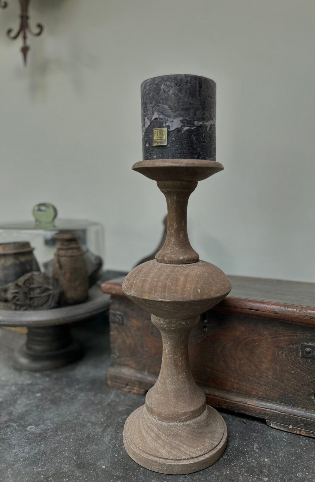 Vergrijst houten bolkandelaar sober oosters zonder kaars, Ophalen of Verzenden