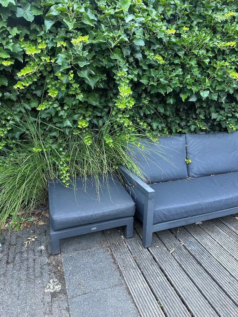 Life Hocker Block Grijs Waterstof. Erg mooi en strak.2 stuks, Ophalen, Gebruikt, Metaal, Modern