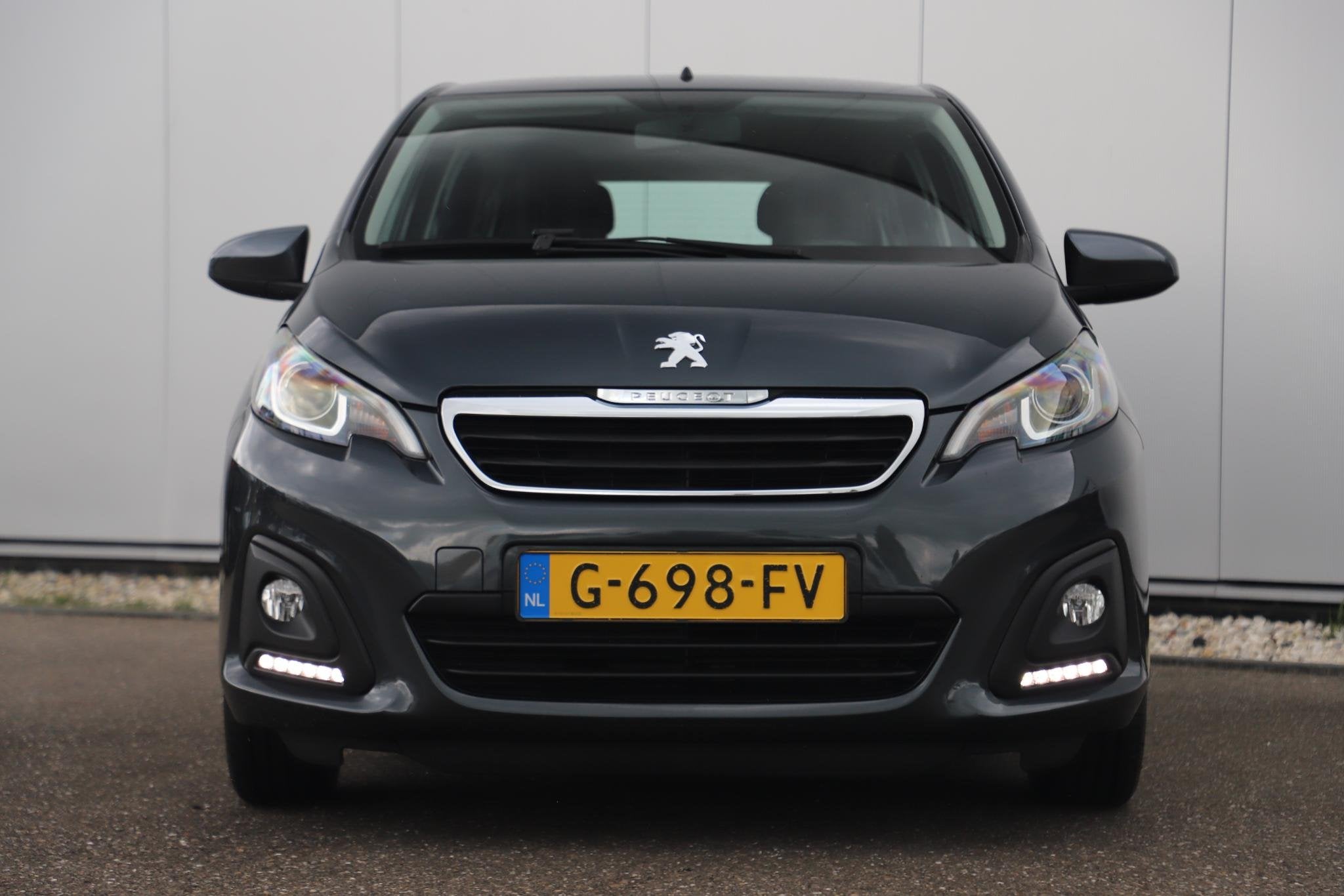 Peugeot 108 1.0 e-VTi Active NAP! Airco Radio Bluetooth Elek, Auto's, Peugeot, Voorwielaandrijving, Stof, Gebruikt, Met garantie (alle)