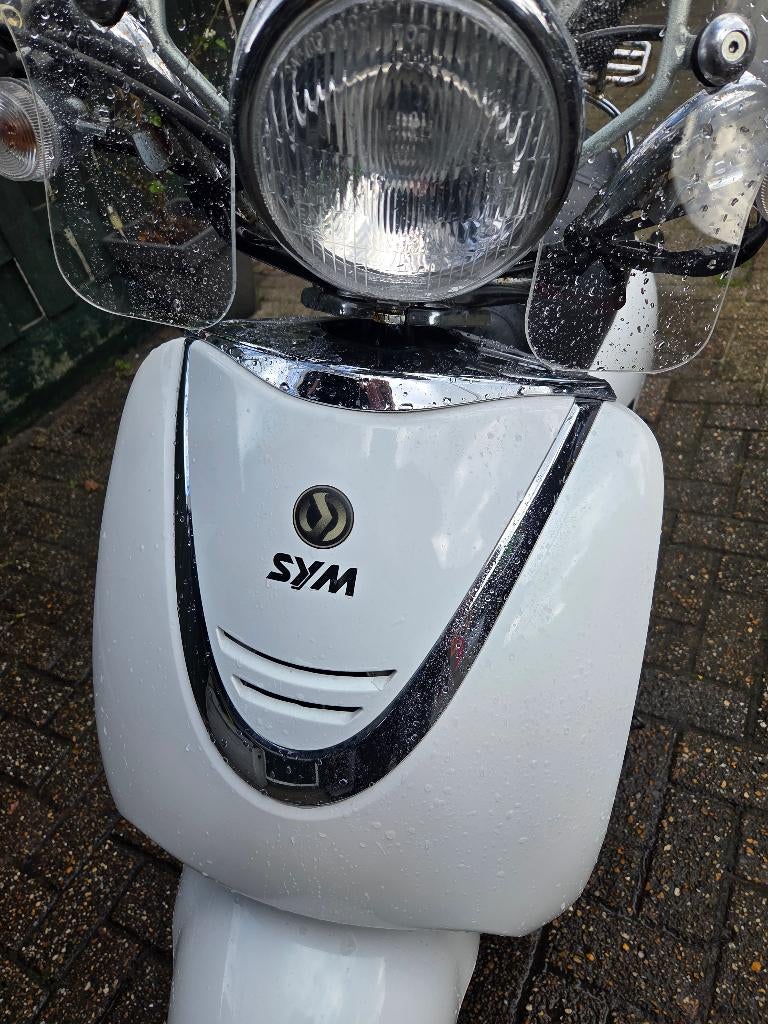 sym jet sport x  kap schade en sym alo retro model als nieuw, Fietsen en Brommers, Scooters | SYM, Gebruikt, Maximaal 45 km/u