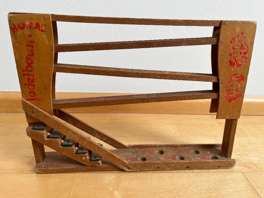 Vintage Homas Jodelbaan – klassiek houten knikkerspel (1955), Ophalen of Verzenden