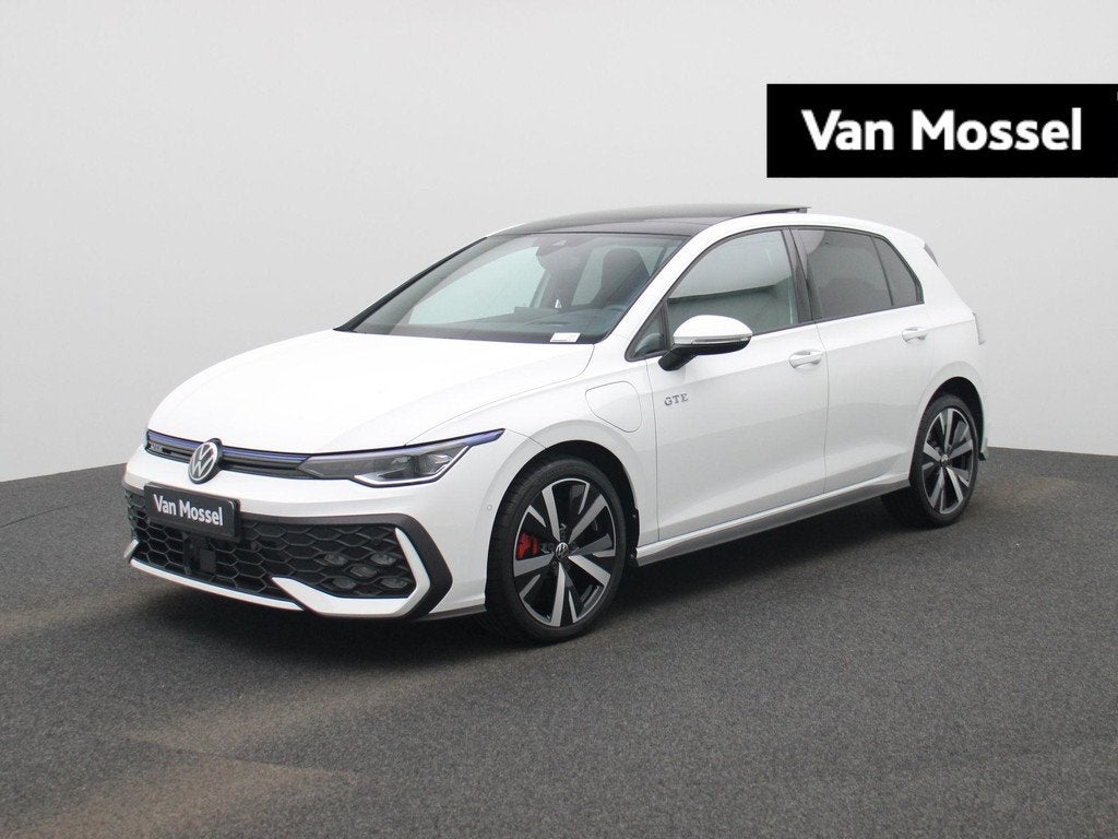 Volkswagen Golf 1.5 eHybrid GTE 272 PK| Panoramadak | Head-U, 12 maanden, Stof, 4 cilinders, Plug-in hybride