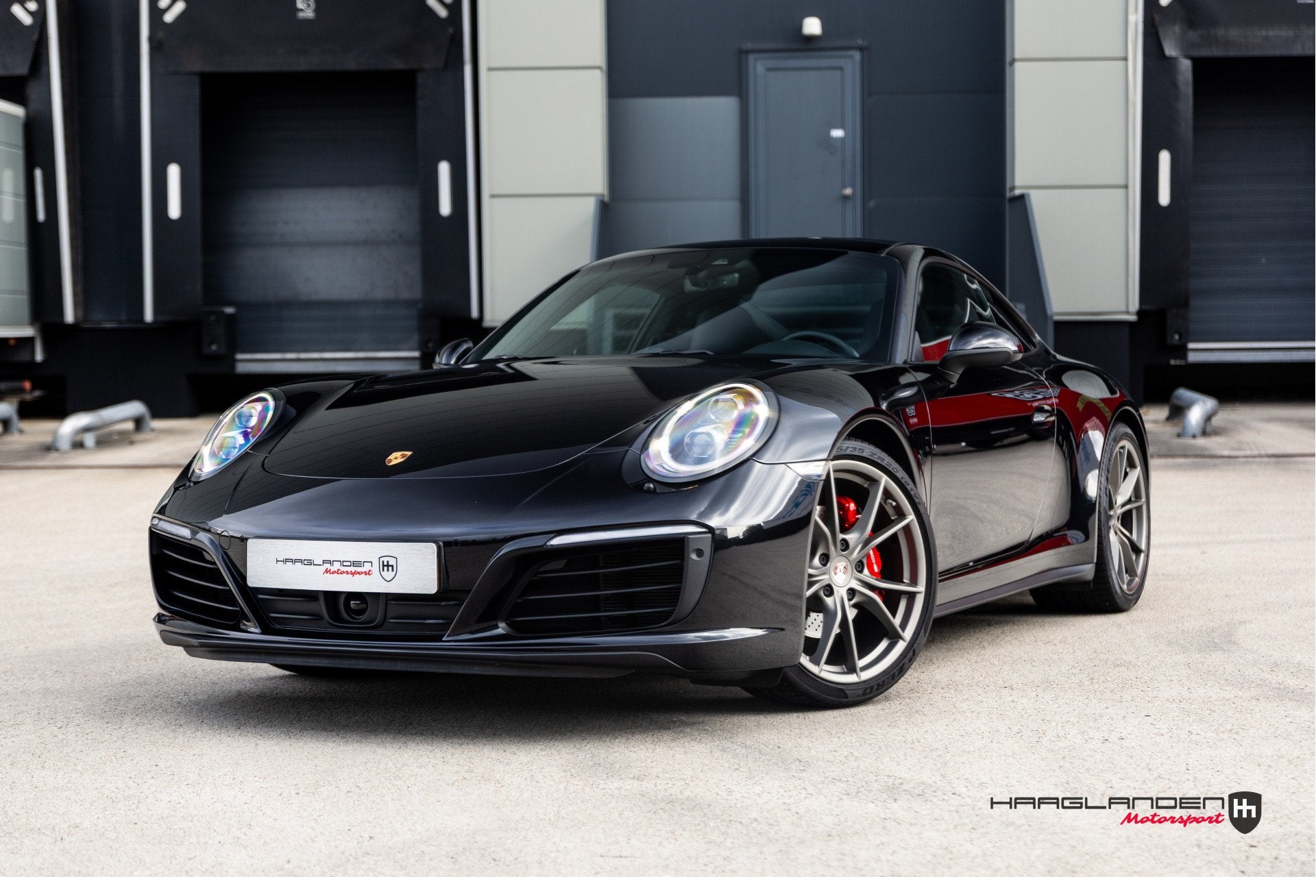 Porsche 911/991.2 3.0 Carrera 4 17.000 KM (bj 2017), Gebruikt, 4 stoelen, Zwart, 2981 cc