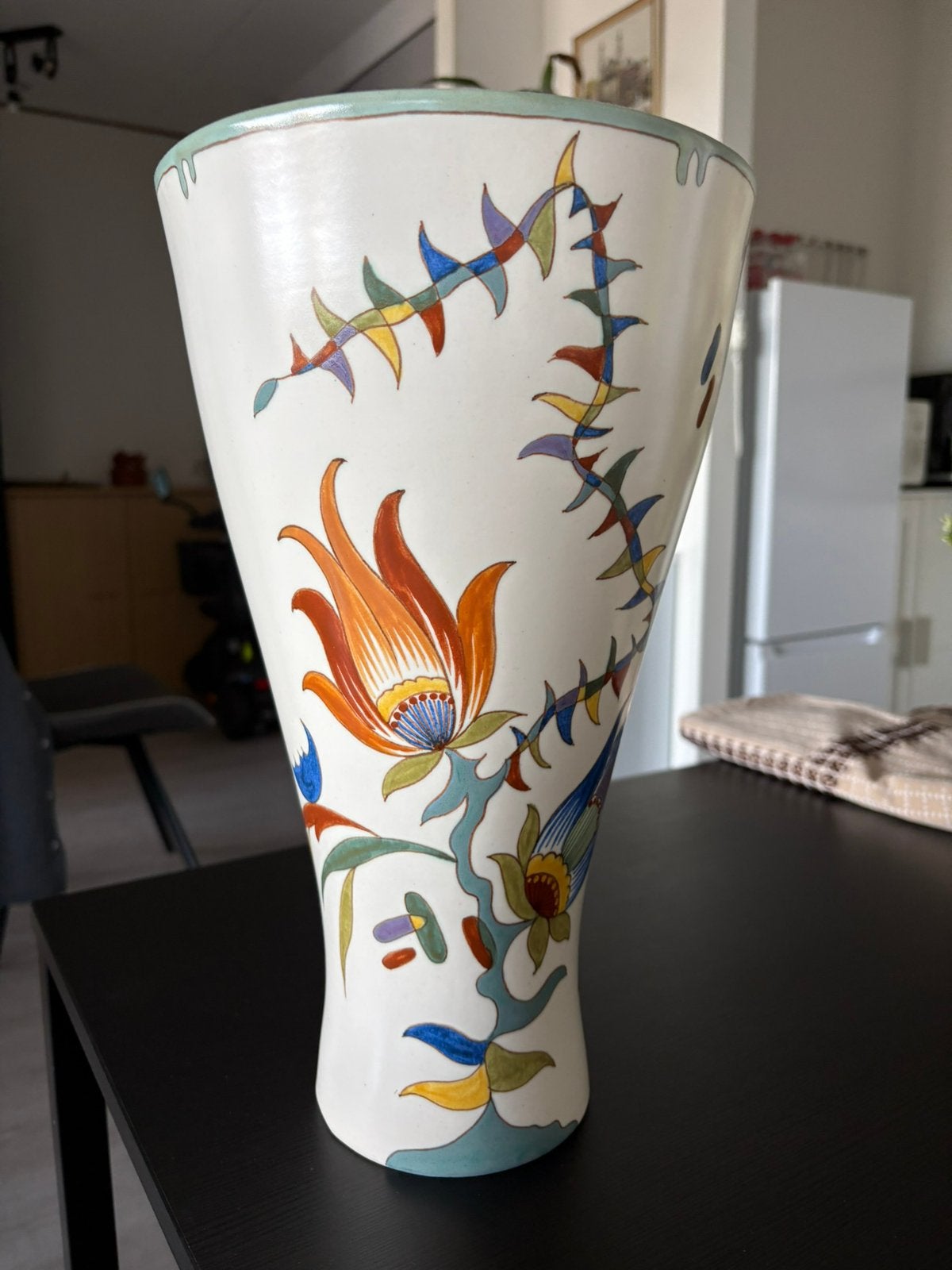 Mooie handgeschilderde vaas van Royal Gouda, Ophalen