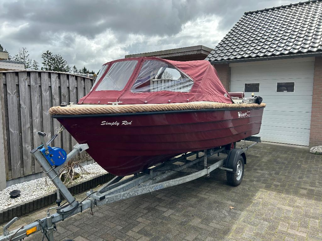 Wizard 490sport/ Honda 15 pk/ kanteltrailer, Watersport en Boten, Sloepen, Ophalen, Zo goed als nieuw, Rondzit, Buitenboordmotor
