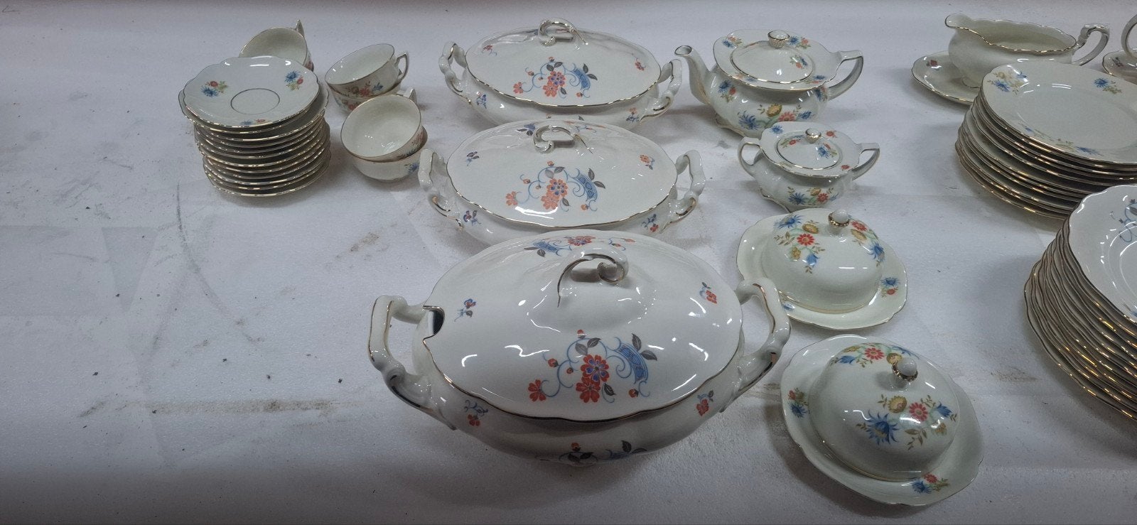 Vintage Wille & Co. Amersfoort Servies met Bloemmotief, Ophalen