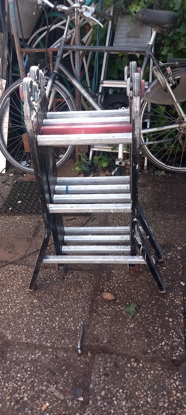 Compacte opvouwbare trap/ladder, Doe-het-zelf en Verbouw, Ladders en Trappen, Ophalen of Verzenden
