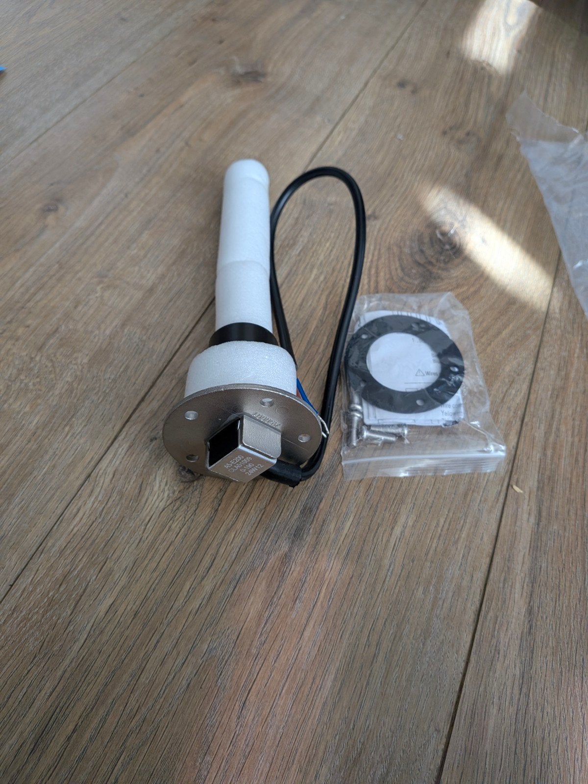 Nieuwe brandstofniveausensor voor boot of voertuig, Ophalen of Verzenden, Nieuw, Motor en Techniek