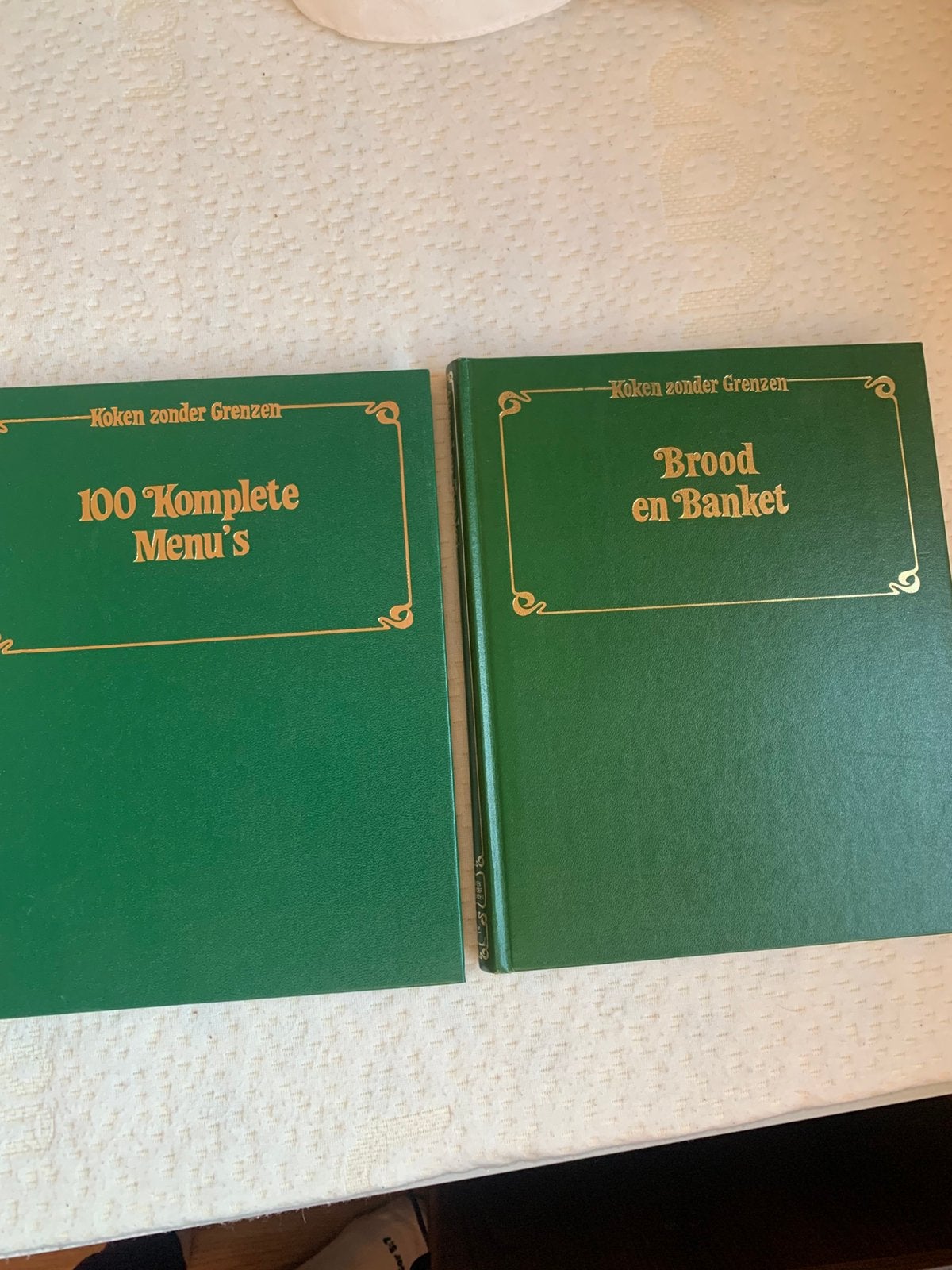 Degelijke receptenboeken, Ophalen, Zo goed als nieuw