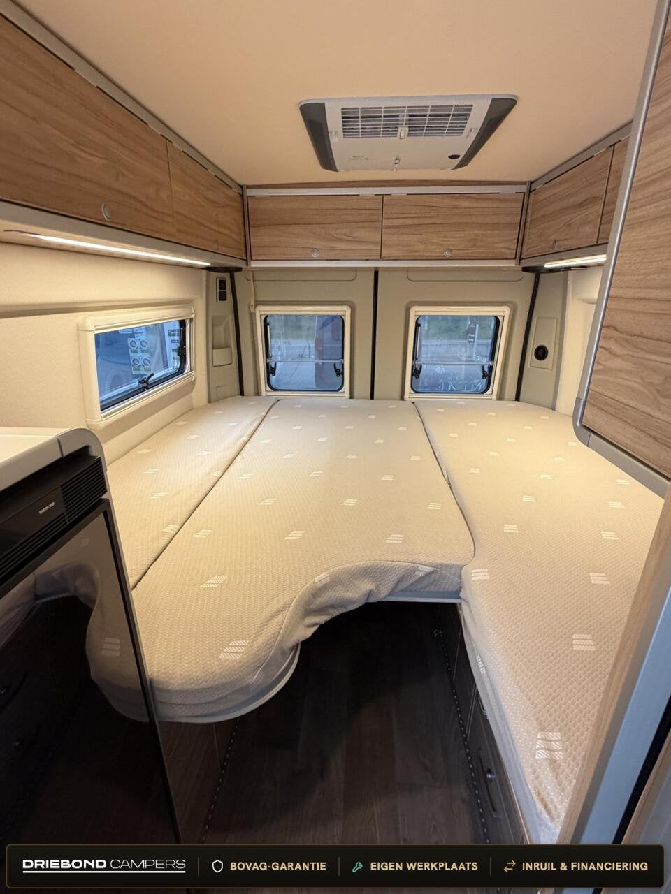Hymer Yellowstone Cross-Over 180PK 9T-Automaat Enkele Bedden, Automaat, Buscamper of Camperbus, Airbags, Tot en met 2