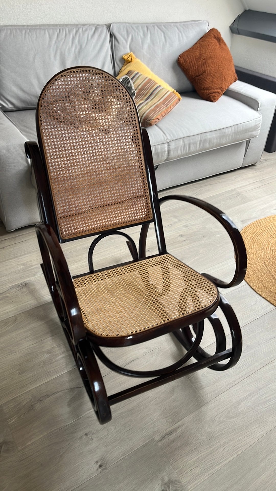 Vintage schommelstoel Thonet stijl, Huis en Inrichting, Stoelen, Ophalen, Gebruikt, Overige kleuren, Eén