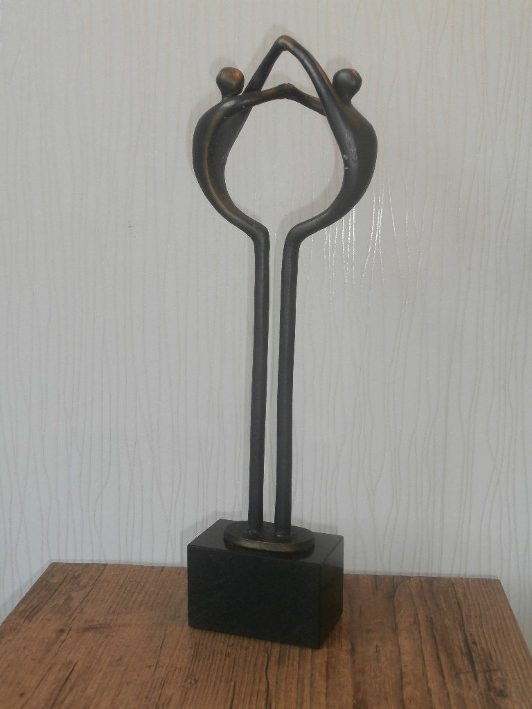 Brons Beeld 33 cm  van Corry Ammerlaan ,,Van Mens Tot Mens, Ophalen of Verzenden, Zo goed als nieuw, Mens
