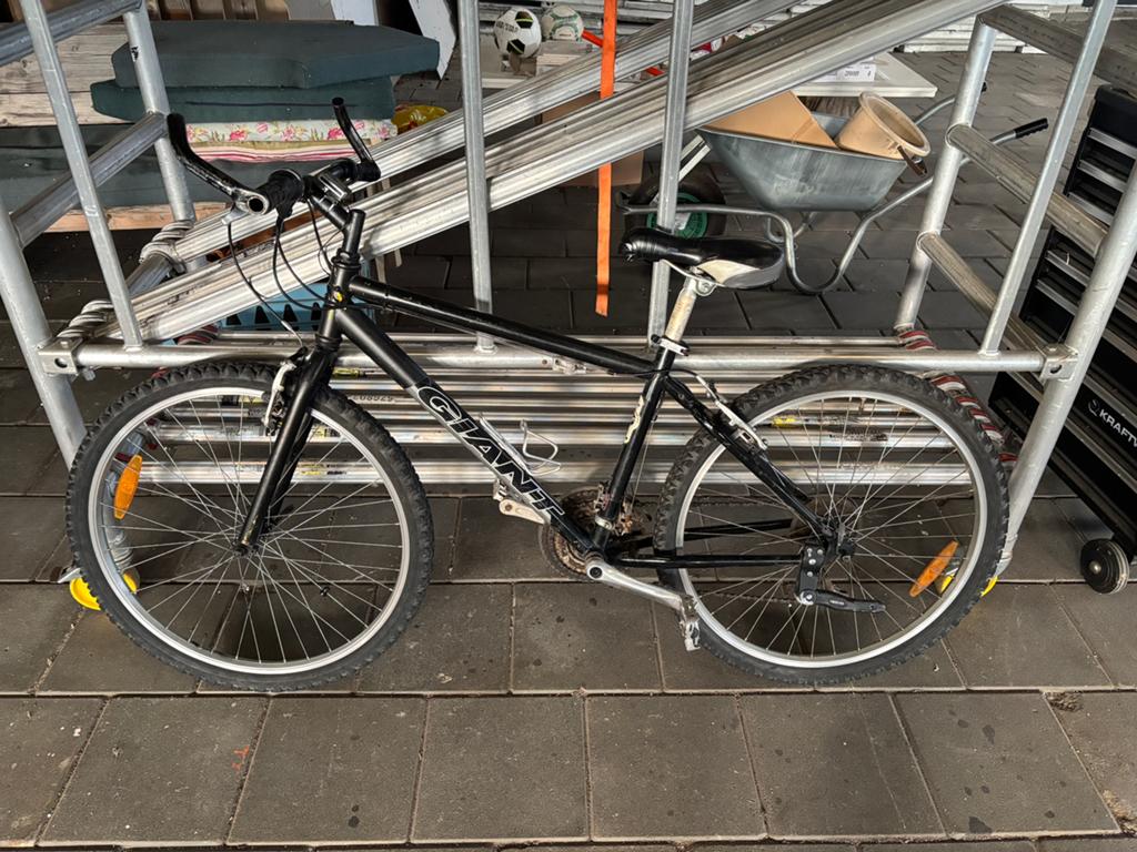 Moutainbike opknappertje 26 inch herenfiets Giant, Ophalen, Gebruikt, Giant, Heren