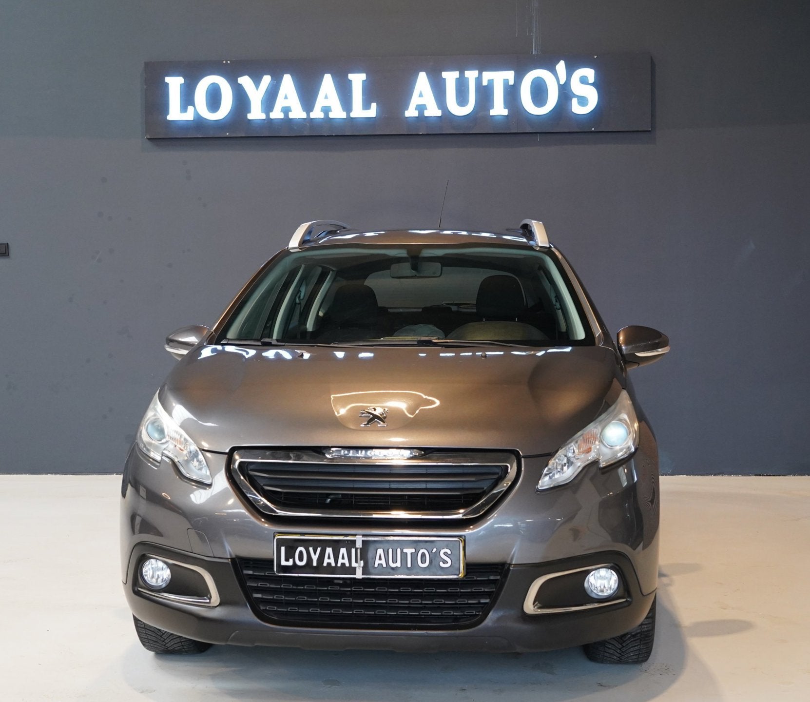 Peugeot 2008 1.2 PureTech Active | AIRCO | CRUISE | TREKHAAK, Voorwielaandrijving, Stof, Gebruikt, Euro 6
