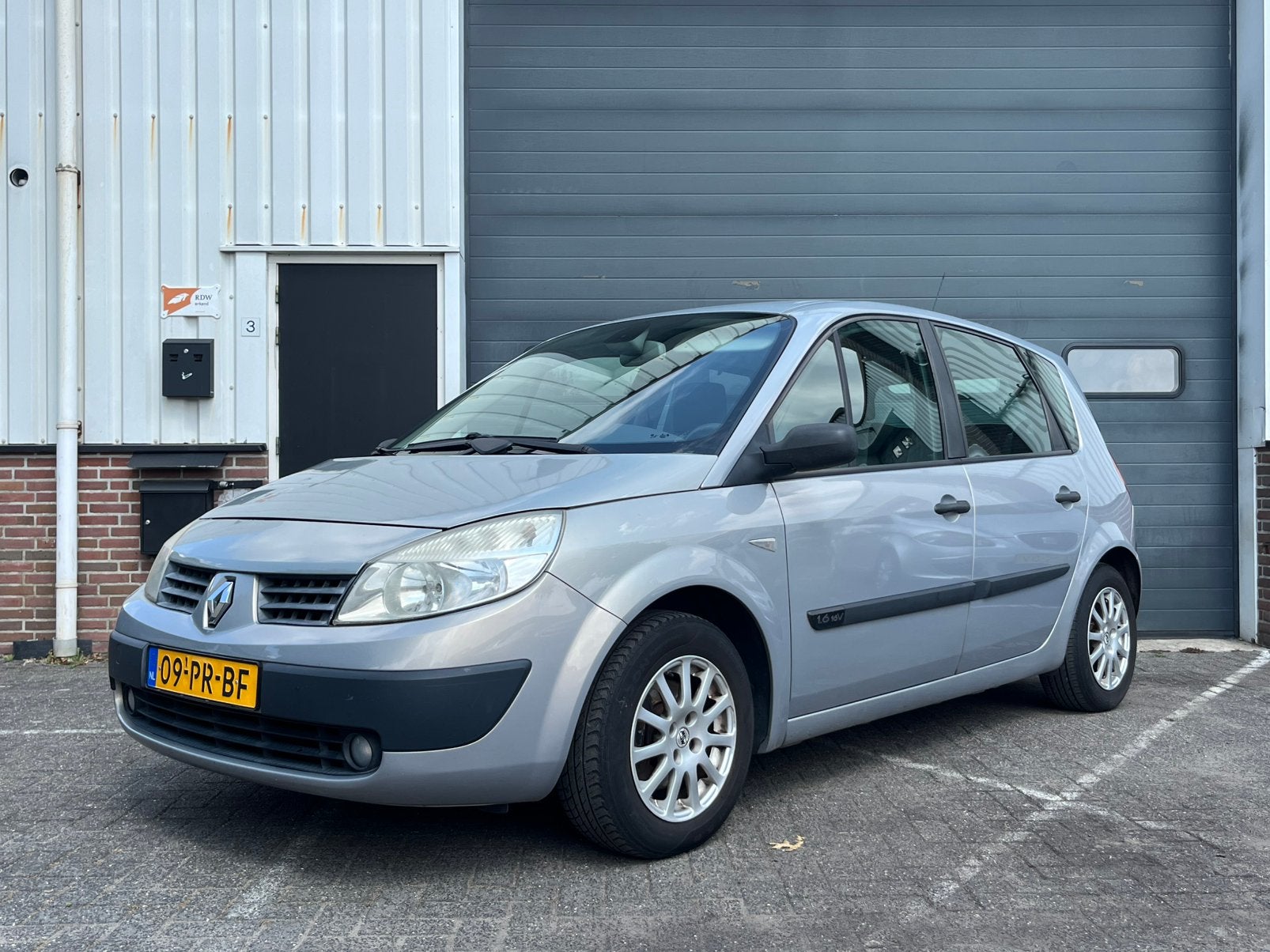 Renault Scénic 1.6 16V. 2e eigenaar, airco,elek.ramen, Voorwielaandrijving, 1295 kg, 4 cilinders, Beige
