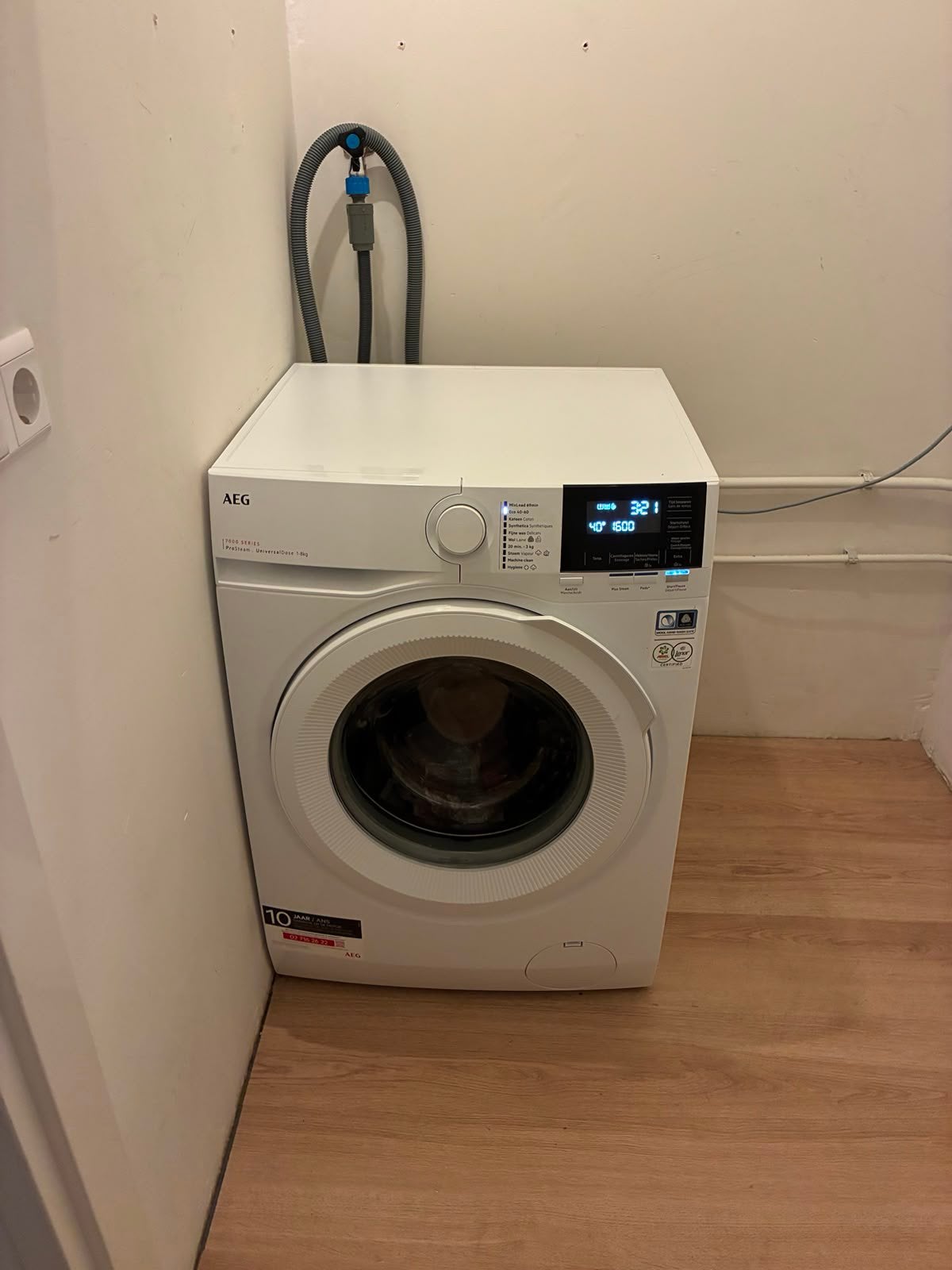 AEG AEG LR73CU86 ProSteam UniversalDose, Ophalen, Minder dan 85 cm, 8 tot 10 kg, Voorlader