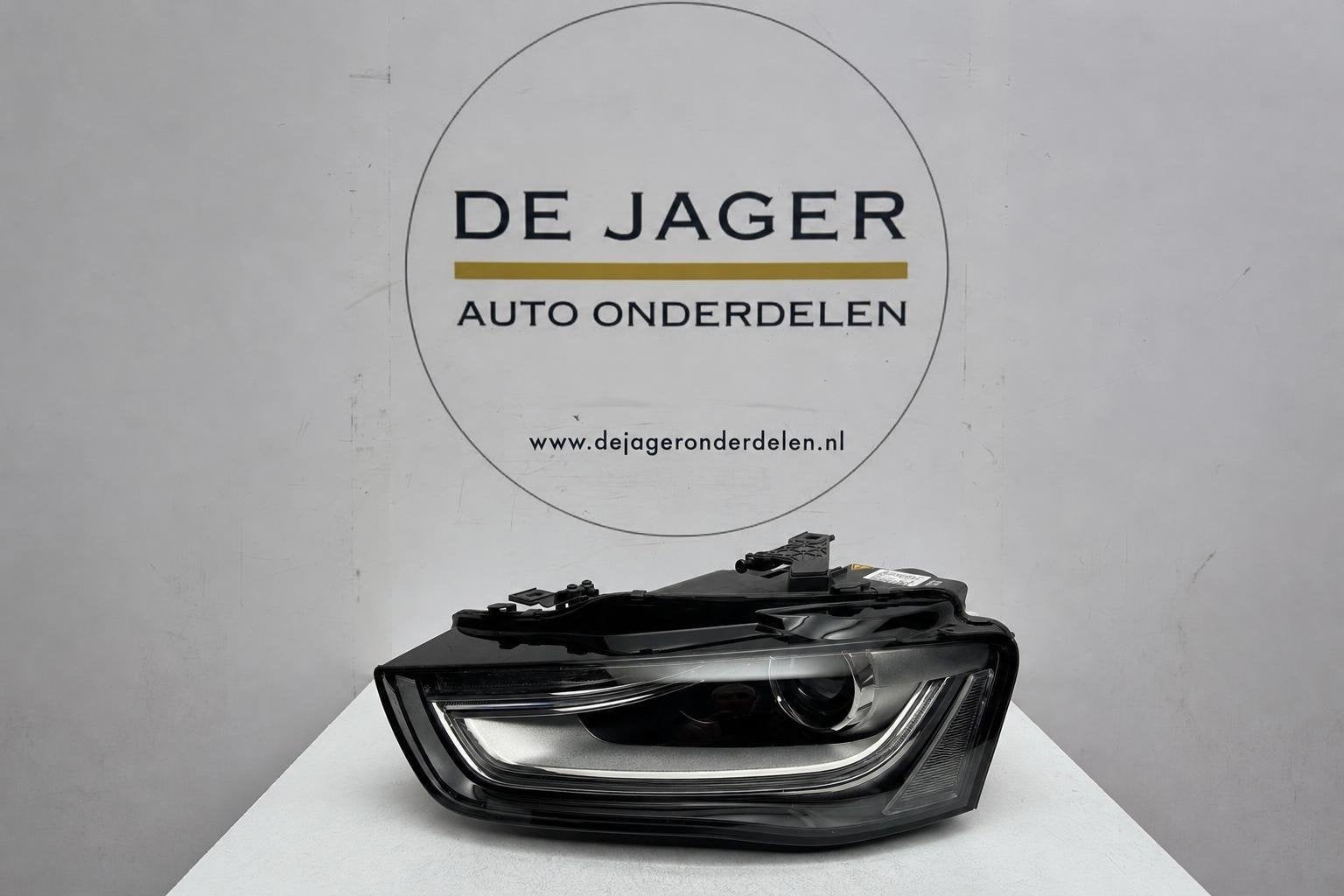Audi A4 B8 FL Xenon Koplamp links 8K0941005C, Gebruikt, AUDI AG, Auto-Union-Strasse 1
85045  Ingolstadt, DE, Kundenbetreuung@audi.de