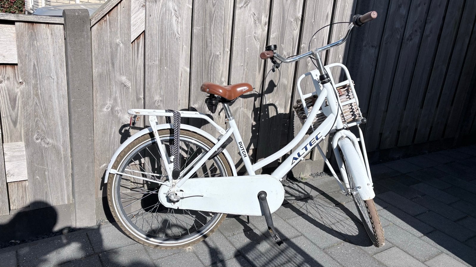 Altec Dutch meisjesfiets 24 inch met mand, Velgrem, 50 tot 53 cm, Ophalen, Overige merken
