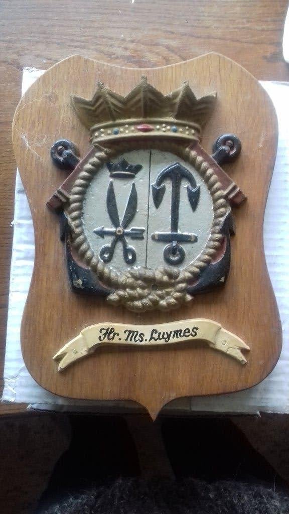 wapenschild van Hr. Ms. Luymes, Verzamelen, Ophalen of Verzenden, Marine, Nederland, Embleem of Badge