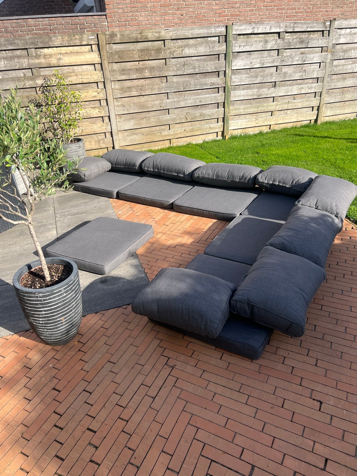 Loungekussenset grijs - Tafelkussen, zit- en rugkussens, Tuin en Terras, Ophalen, Zo goed als nieuw