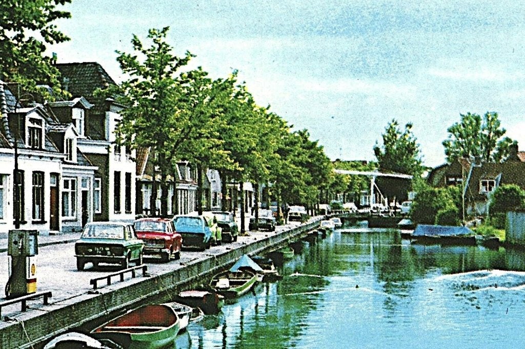 38330	Joure	483 Friesland	_Nette oude kaart Onbeschreven, Verzamelen, Ansichtkaarten | Nederland, Ophalen of Verzenden, 1980 tot heden