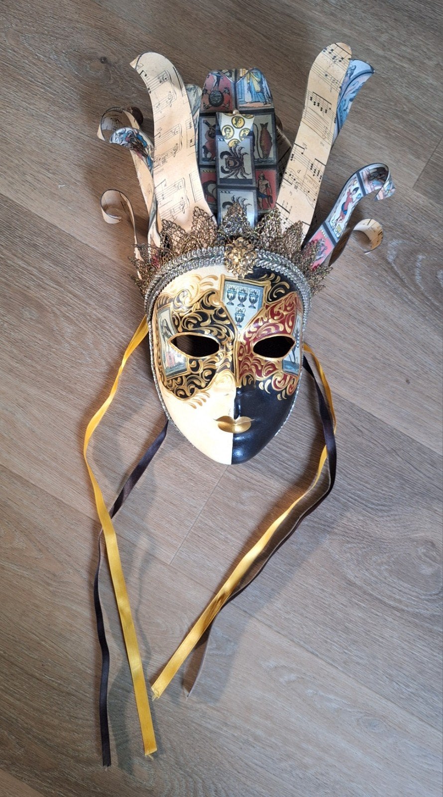Oud handgemaakt/geschilderd masker uit Venetië, Antiek en Kunst, Ophalen