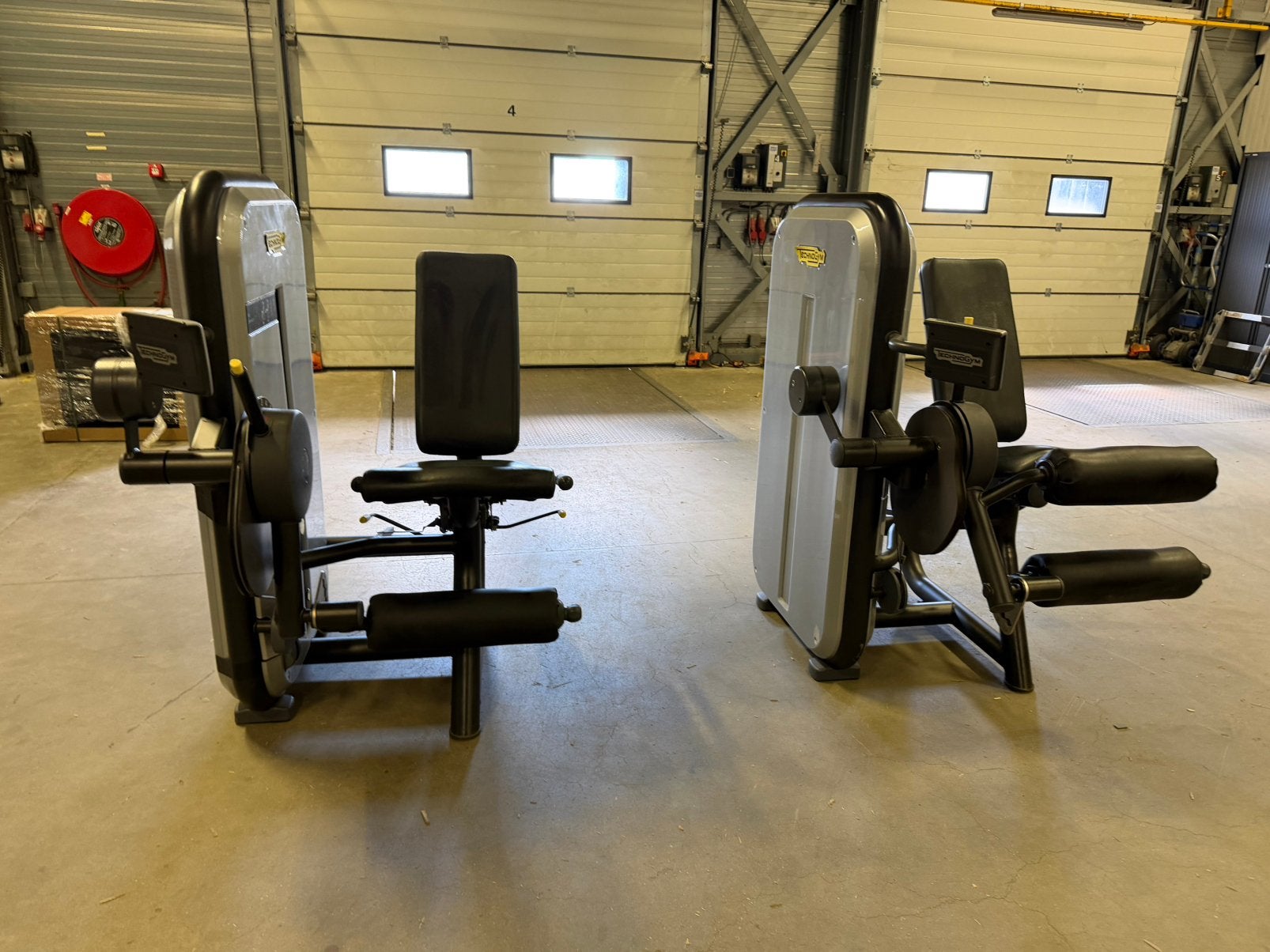 Technogym Leg Extension en Seat Leg Curl, Ophalen, Gebruikt, Benen, Overige typen