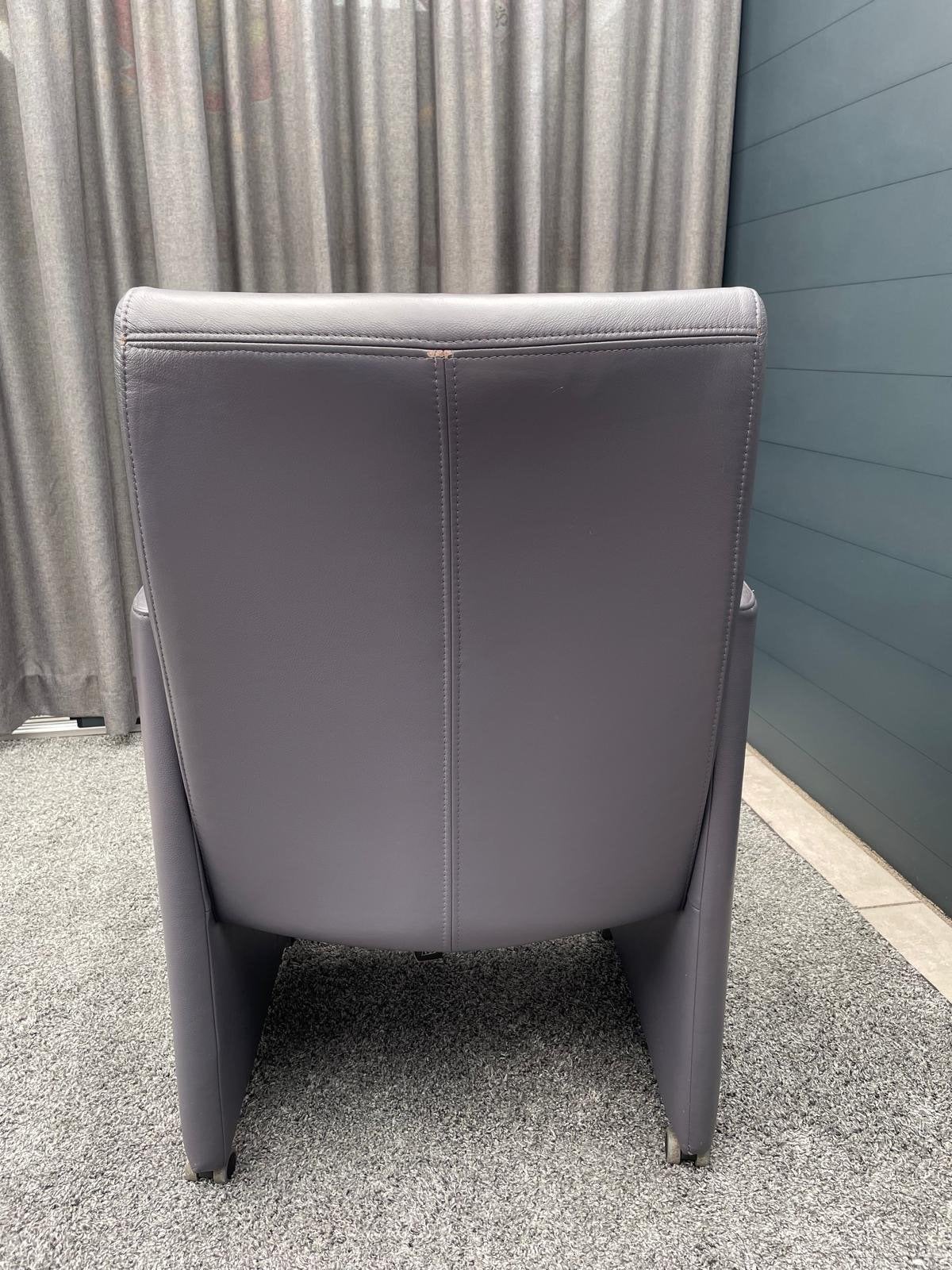 4 Antraciet Eettafelstoelen - 1 Wieltje defect, Ophalen, Gebruikt, Grijs, Vier