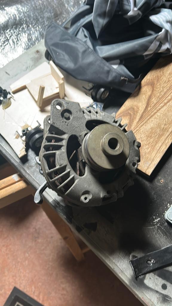 Chrysler 318/360 dynamo, Ophalen of Verzenden, Chrysler