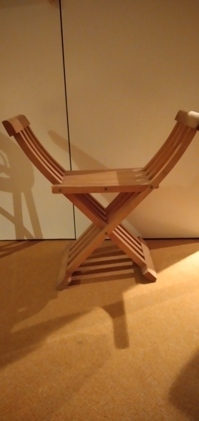 Houten krukje, Ophalen, Zo goed als nieuw, Hout