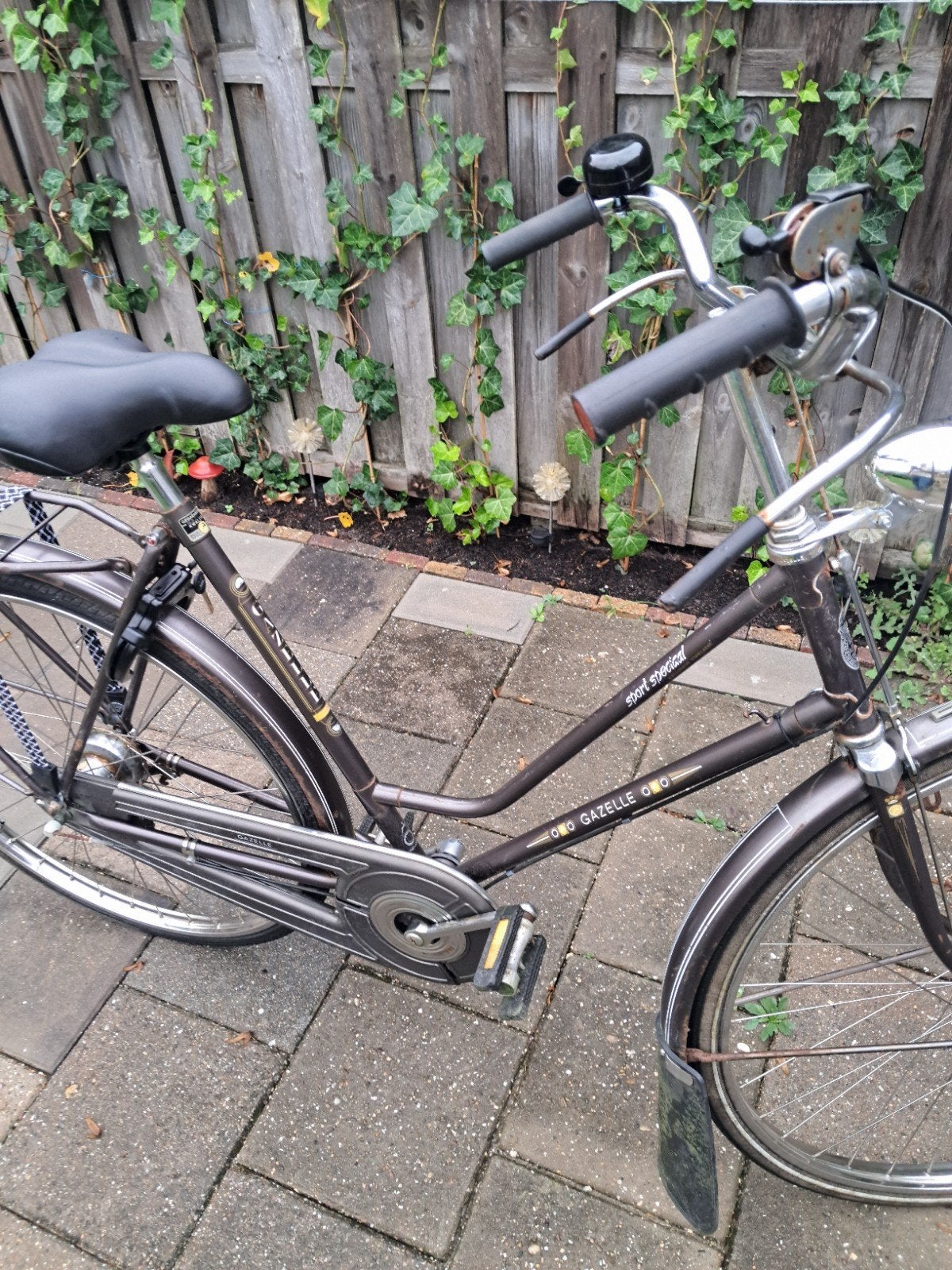 damesfiets 28inch met  nieuwe spullen er op, Ophalen of Verzenden