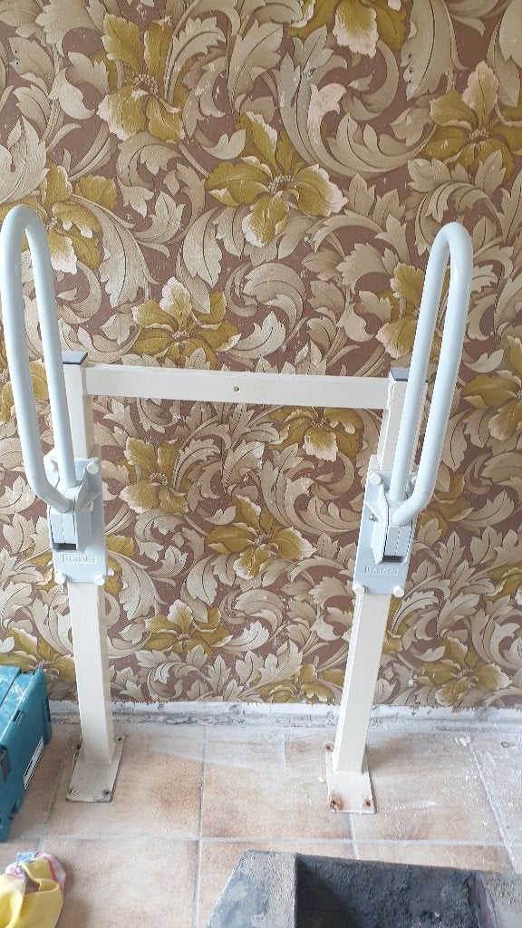 Hulpbeugels toilet/douche stoel, Ophalen, Gebruikt